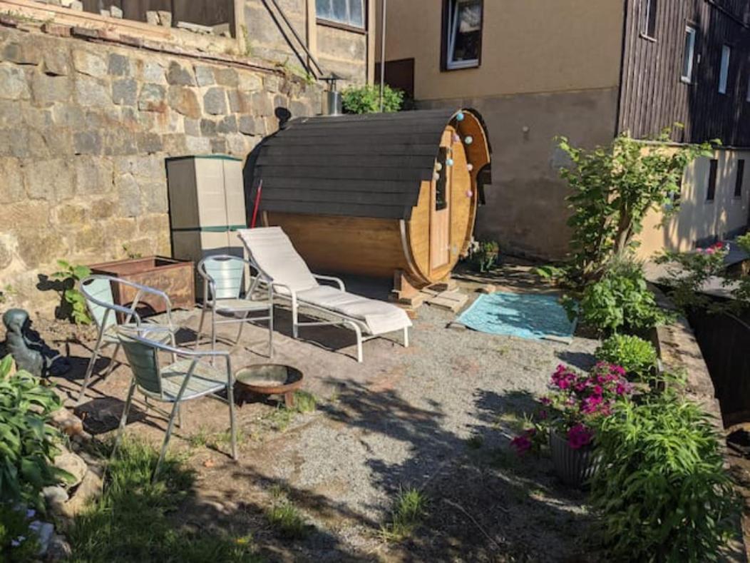 Urlaubstraum Mit Pool, Terrasse & Fluss Im Garten - Ut Apartment Sebnitz Bagian luar foto