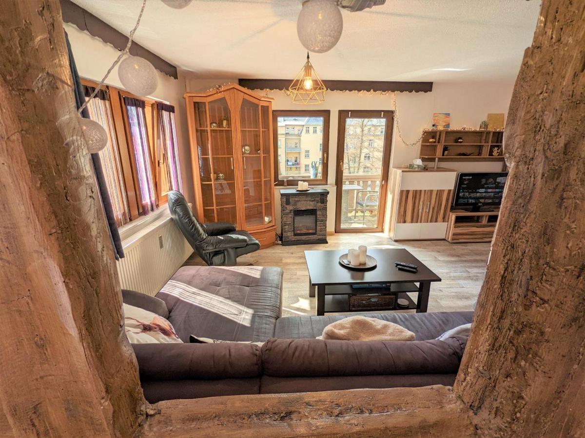 Urlaubstraum Mit Pool, Terrasse & Fluss Im Garten - Ut Apartment Sebnitz Bagian luar foto