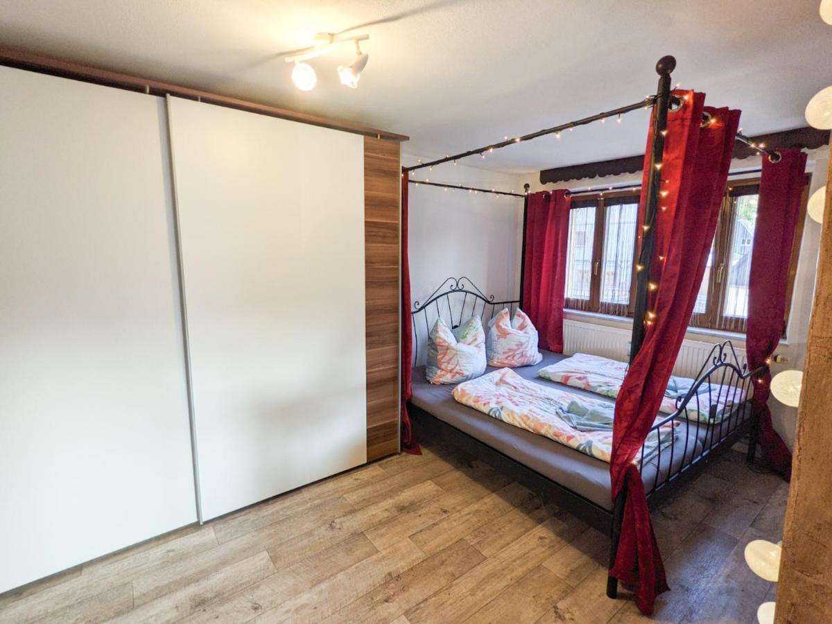 Urlaubstraum Mit Pool, Terrasse & Fluss Im Garten - Ut Apartment Sebnitz Bagian luar foto
