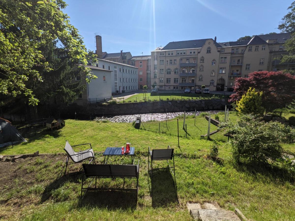 Urlaubstraum Mit Pool, Terrasse & Fluss Im Garten - Ut Apartment Sebnitz Bagian luar foto