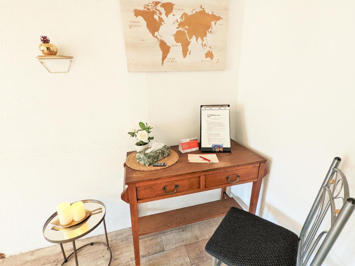 Urlaubstraum Mit Pool, Terrasse & Fluss Im Garten - Ut Apartment Sebnitz Bagian luar foto